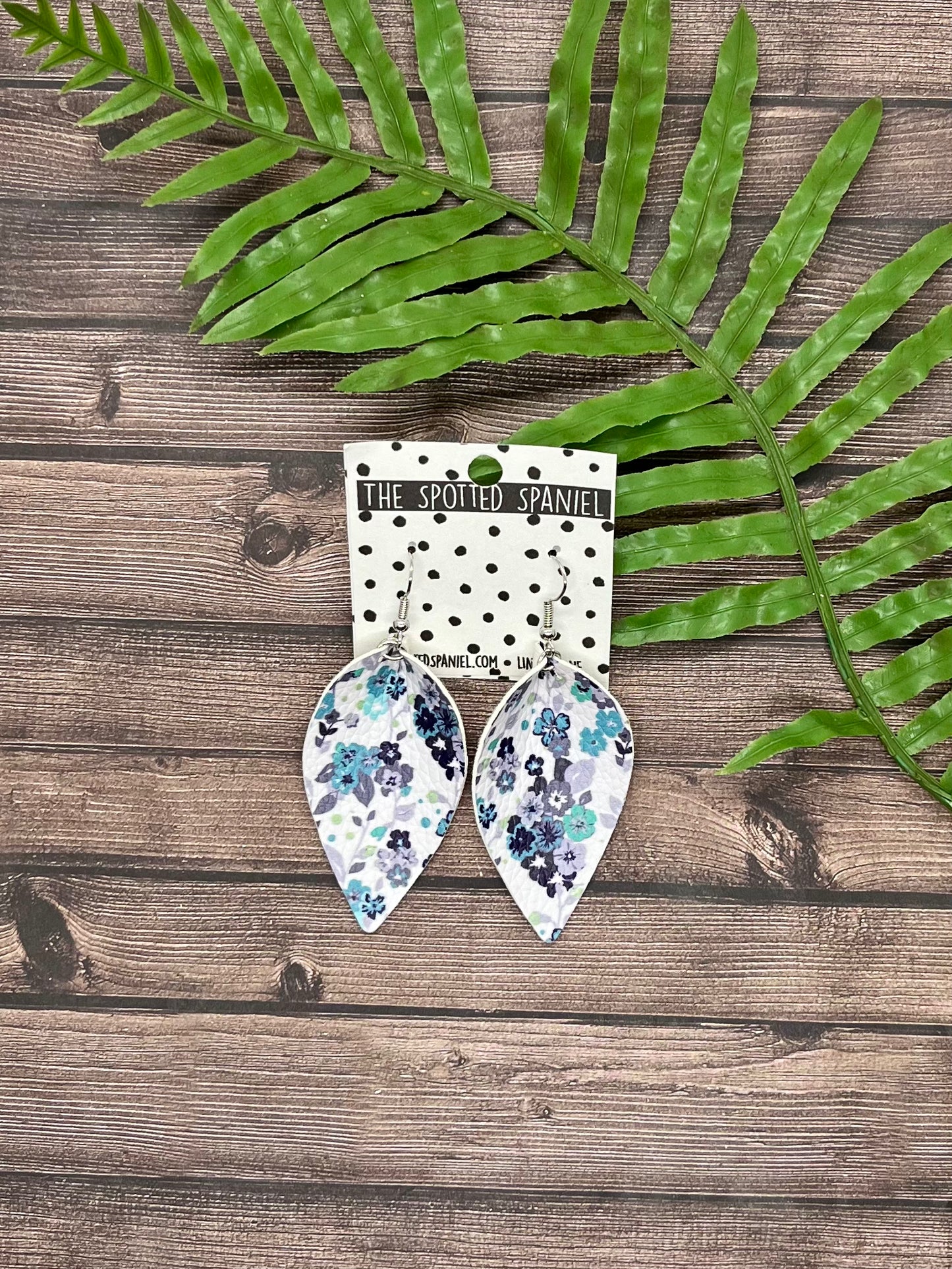 Blue floral pinched teardrop